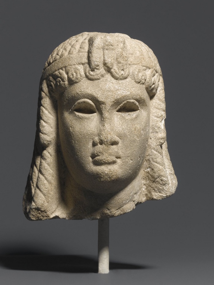 Kleopatra VII?. Mahdollisesti tehty Egyptissä, 30-50 eKr. Brooklyn Museum. 