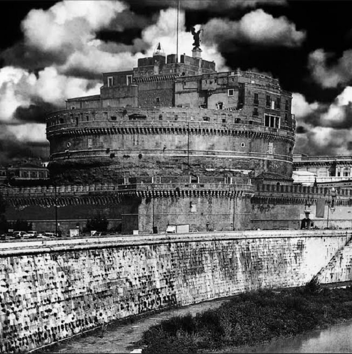 Hadrianuksen Mausoleumi/Castel Sant' Angelo. Kaikki artikkelissa olevat valokuvat ovat omiani jollei toisin mainita.