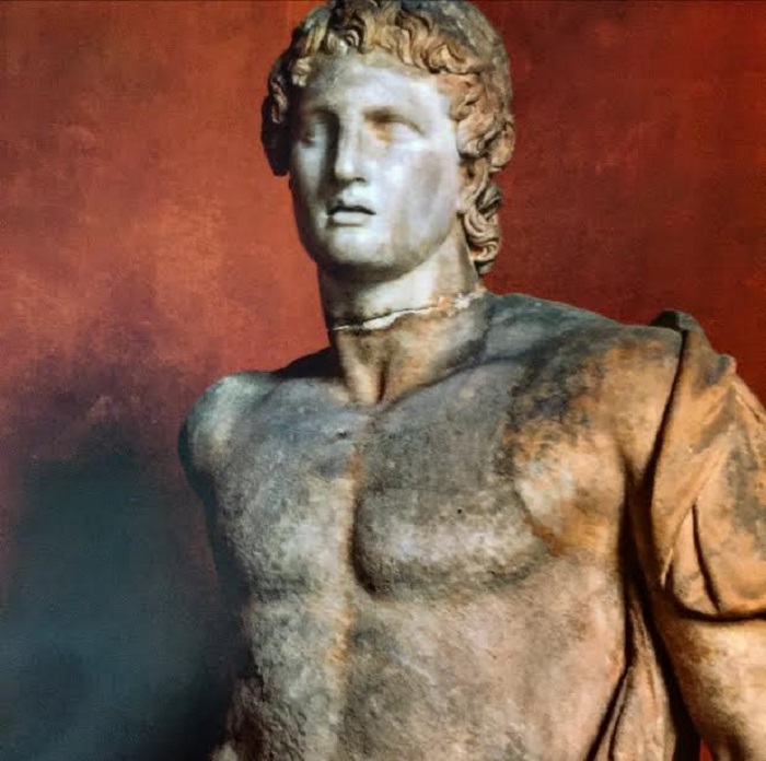 Aleksanteria esittävä veistos löydettiin Magnesiasta, se on peräisin 100-luvulta eaa. Valokuva: Erich Lessing/akg-images.