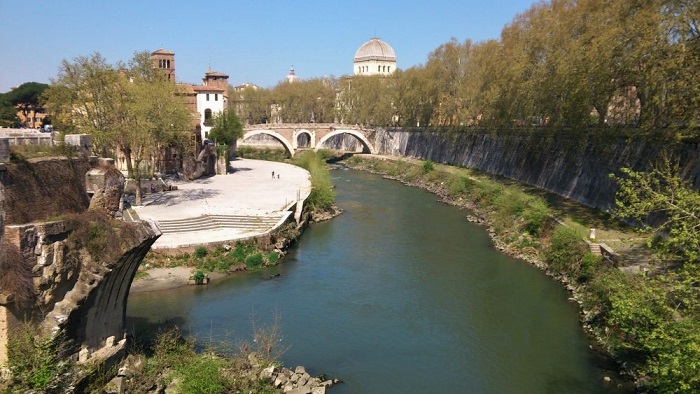 Tiber_River_(Rome) (2)