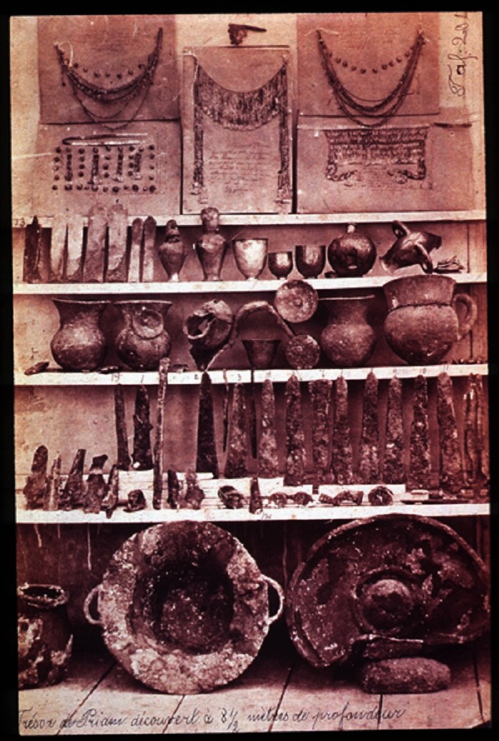 Priam's_treasure